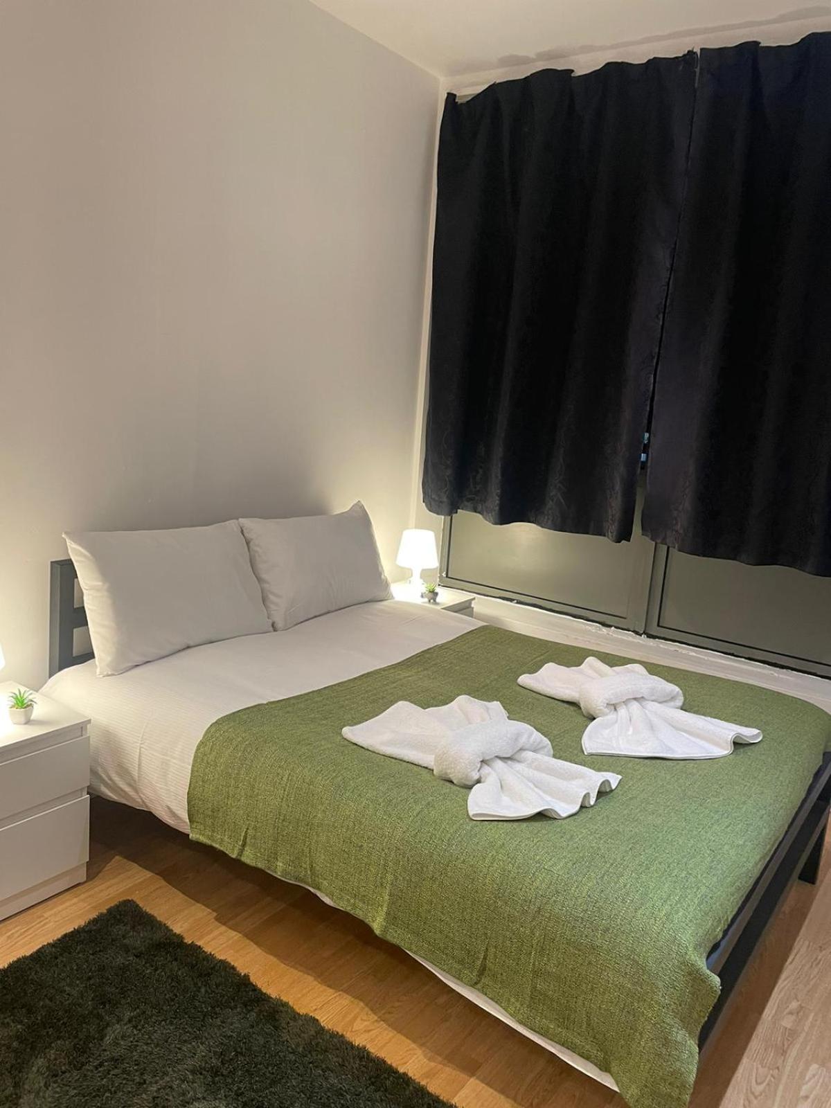 Apartamento Cosy Entire Flat In Whitechapel Londres Exterior foto